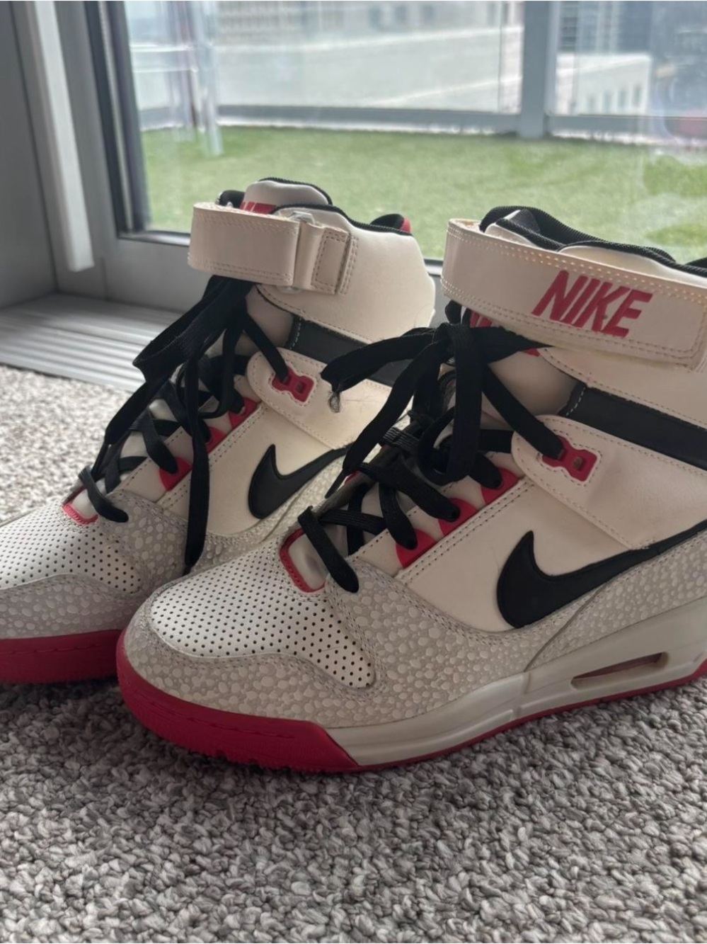 Nike High-Top Sneakers in White, Black & Pink